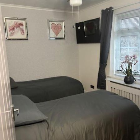 Clarke'S Airbnb Villa Worthing Eksteriør bilde