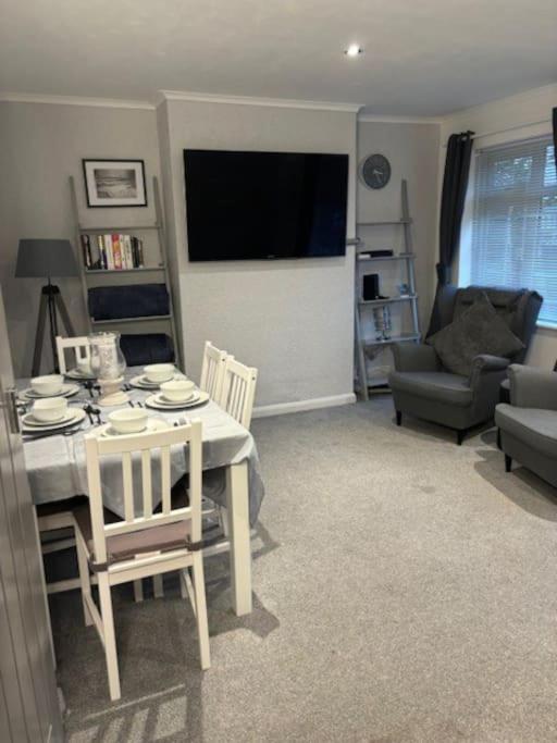 Clarke'S Airbnb Villa Worthing Eksteriør bilde